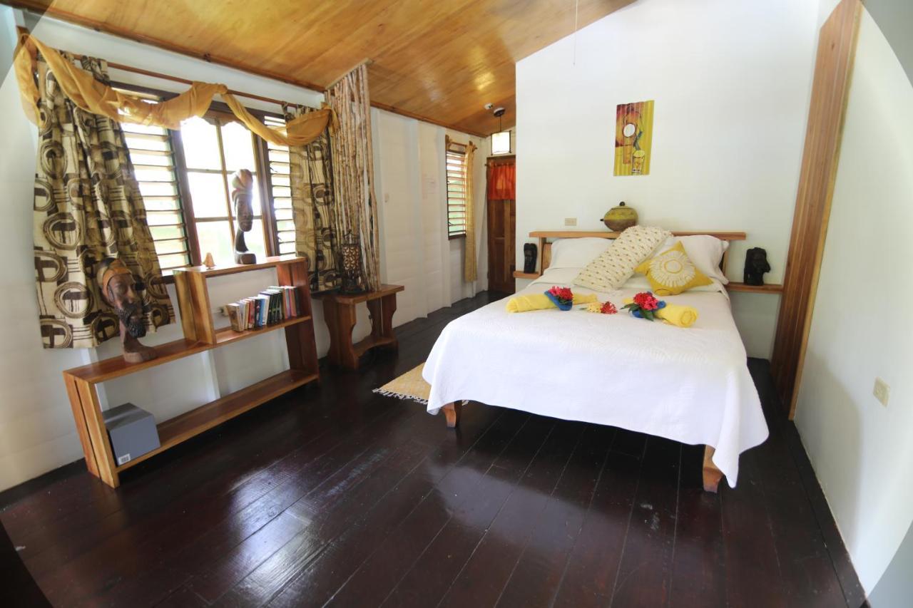 Villa Zimbali Culinary Retreats à Negril Extérieur photo